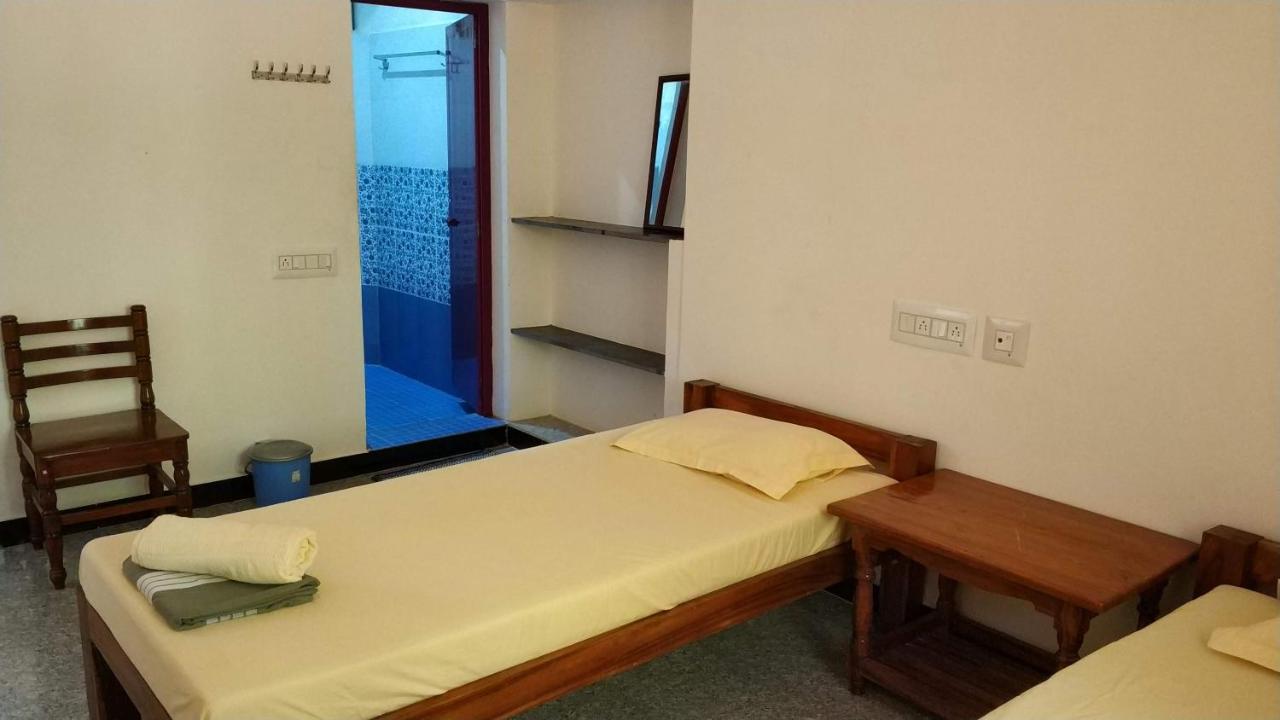 Lotus Garden Guest House Auroville Exterior foto
